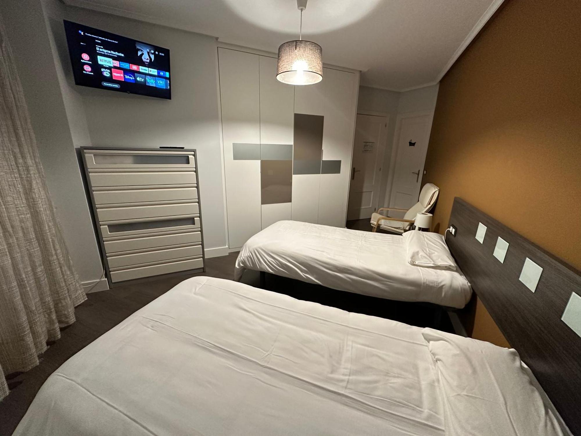 Apartamento Argenta Кастро-Урдиалес Екстериор снимка