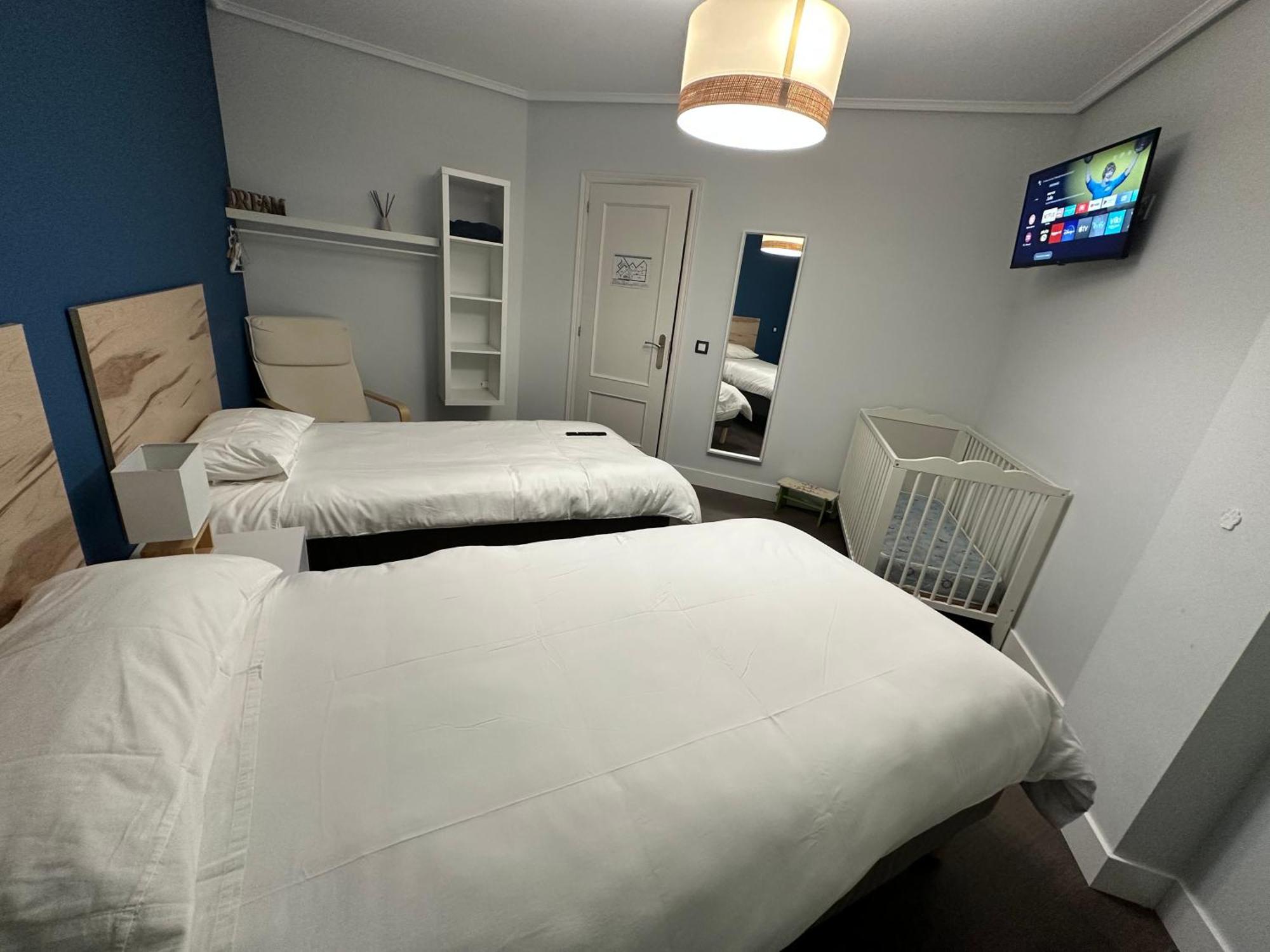 Apartamento Argenta Кастро-Урдиалес Екстериор снимка